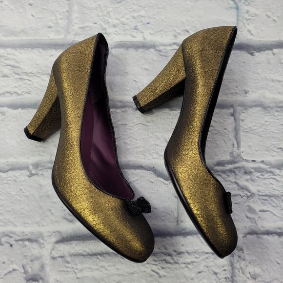 Marc Jacobs Bronze Taffeta Heels with Black Mesh Bows & Trim size 36 1/2 - Picture 5 of 15